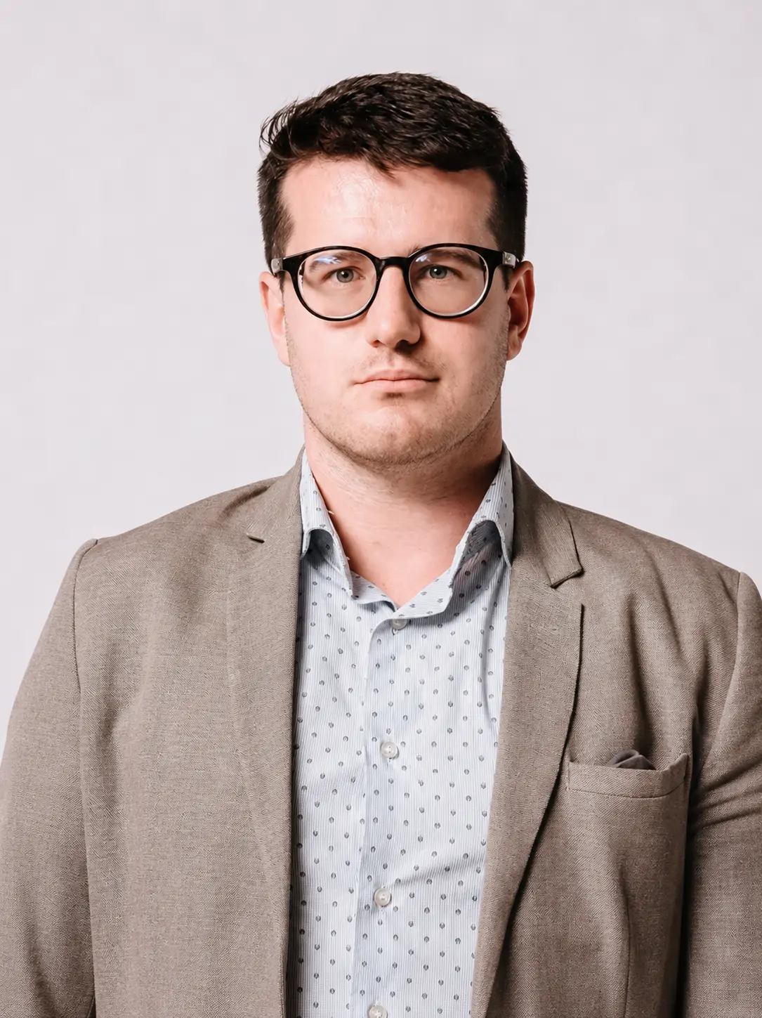 Dr. Adrian Pascaru